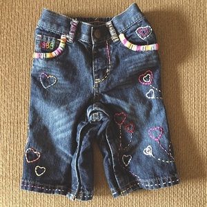 Infant girl size 3-6 mos baby GAP embroidered jeans 🌻